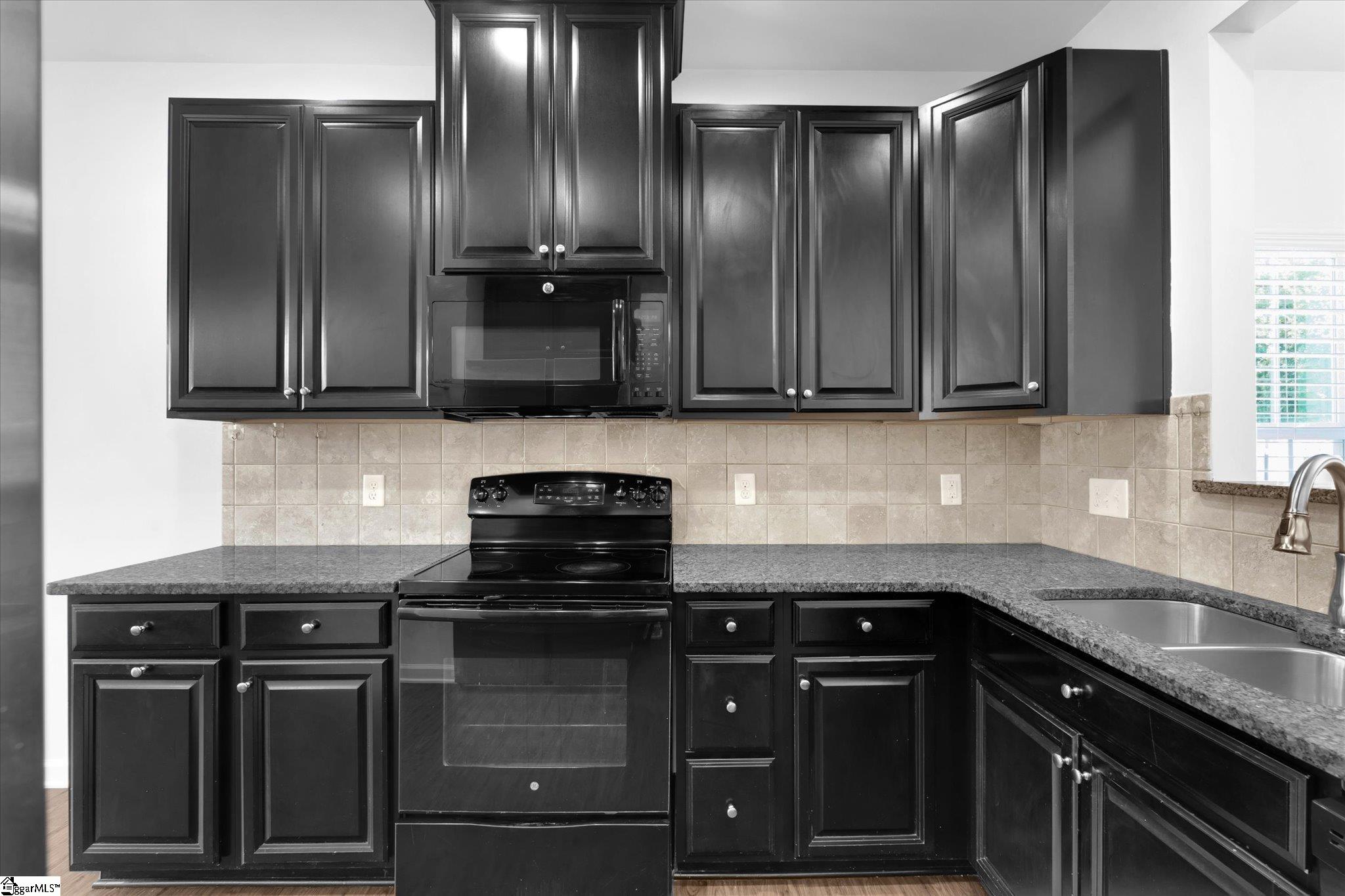16 Fairchild Way Greenville, SC 29607 - Photo 11 of 34