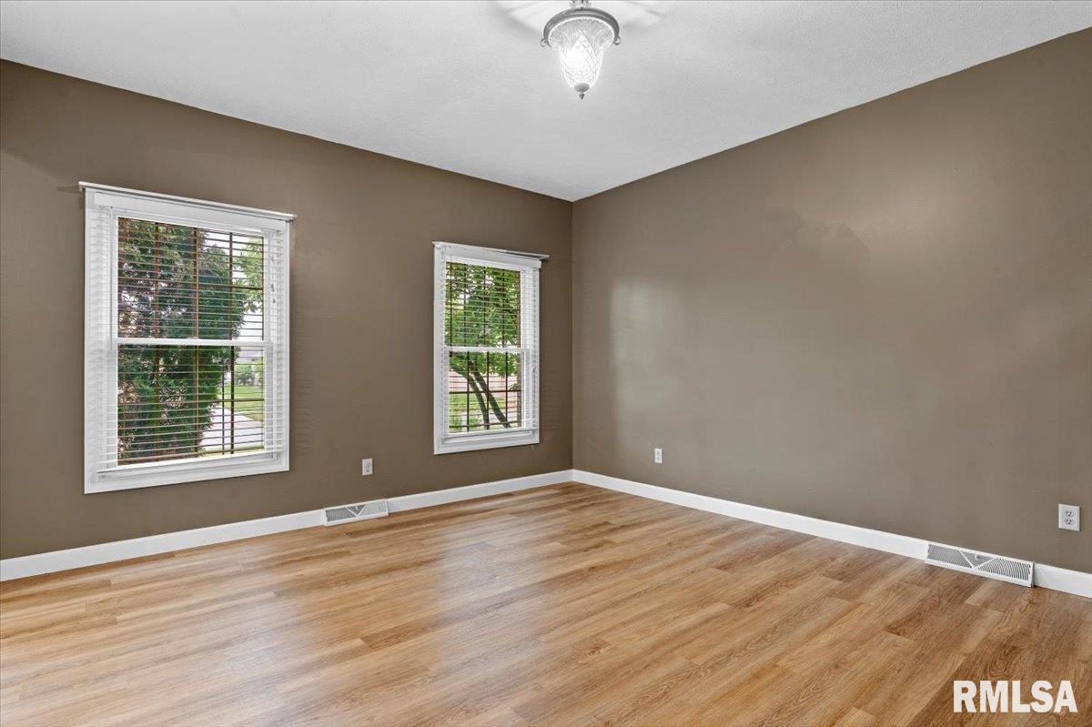 3524 Benbrook Drive Springfield, IL 62711 - Photo 4 of 34
