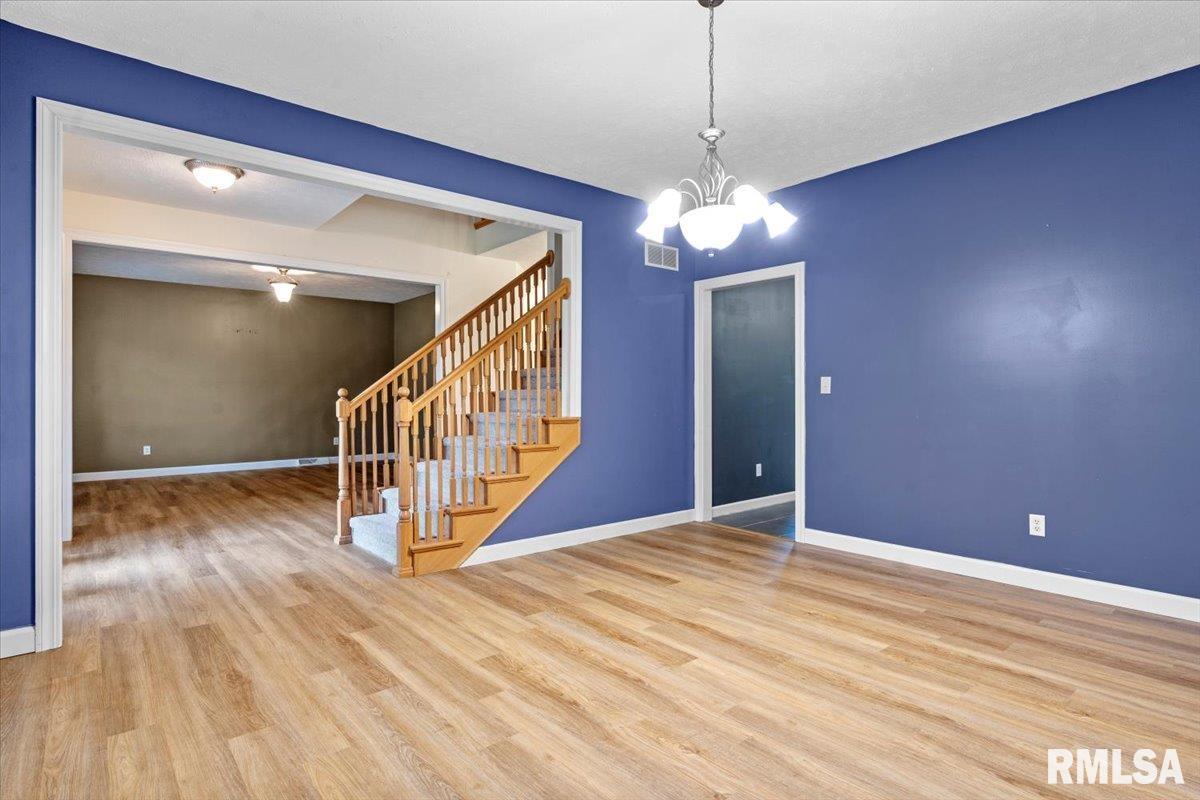 3524 Benbrook Drive Springfield, IL 62711 - Photo 6 of 34