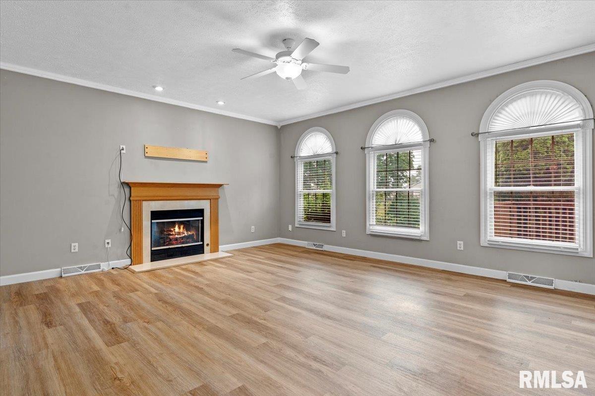 3524 Benbrook Drive Springfield, IL 62711 - Photo 8 of 34