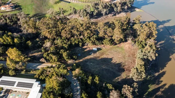 $2,495,000 | 2 Old Santa Cruz Highway, Los Gatos, CA 95033