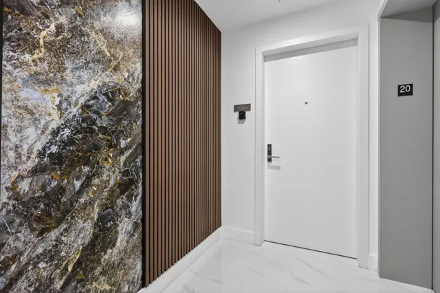 $10,500 | 700 Northeast 23rd Street, Unit 2006, Miami, FL 33137