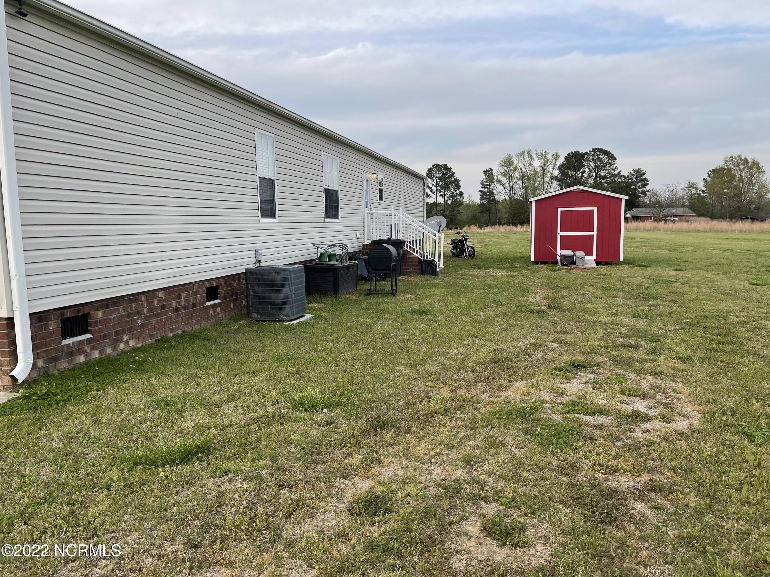 2104 Packer Road Whitakers, NC 27891 - Photo 2 of 12 IMG_5174