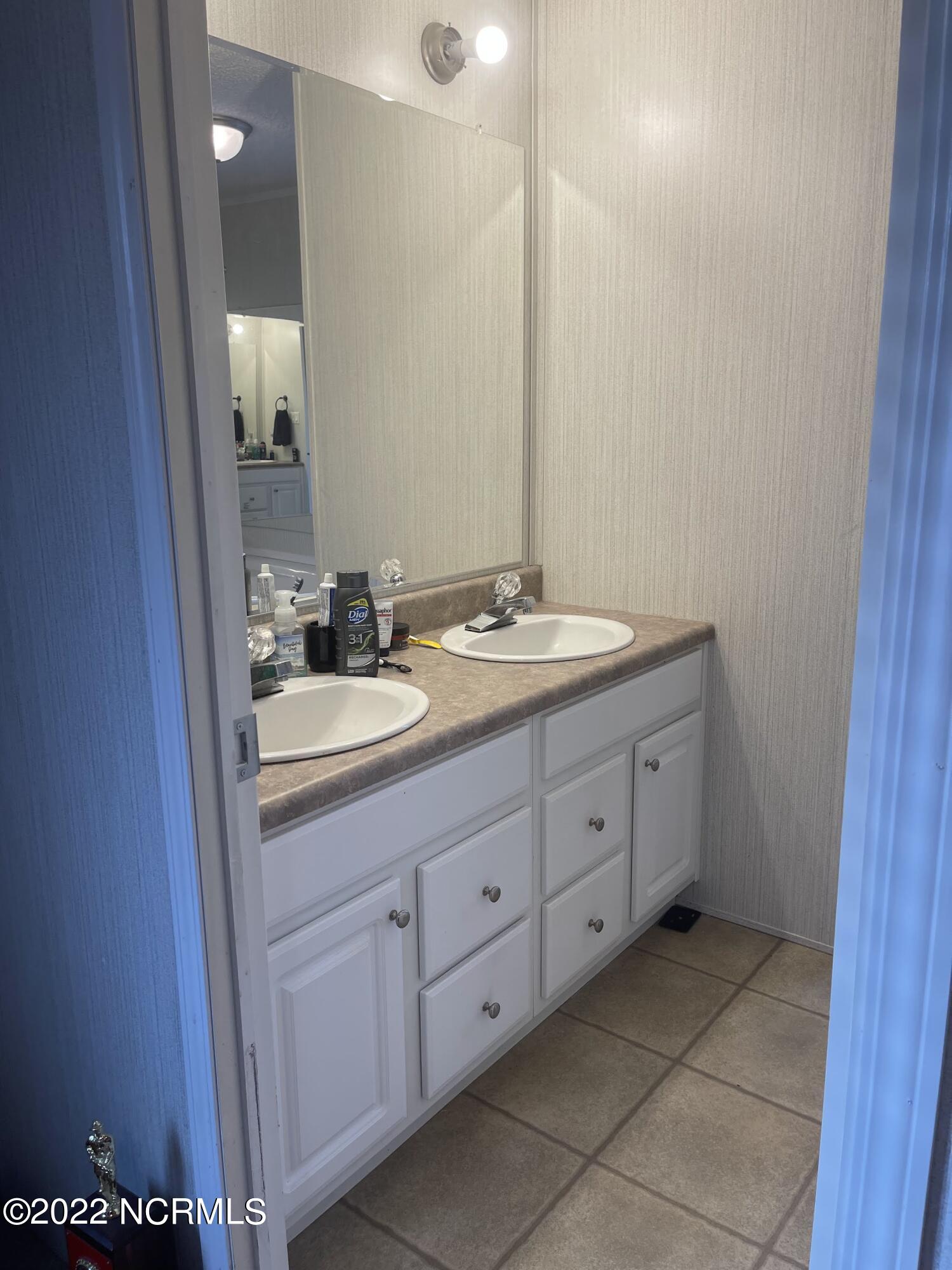 2104 Packer Road Whitakers, NC 27891 - Photo 6 of 12 IMG_5163