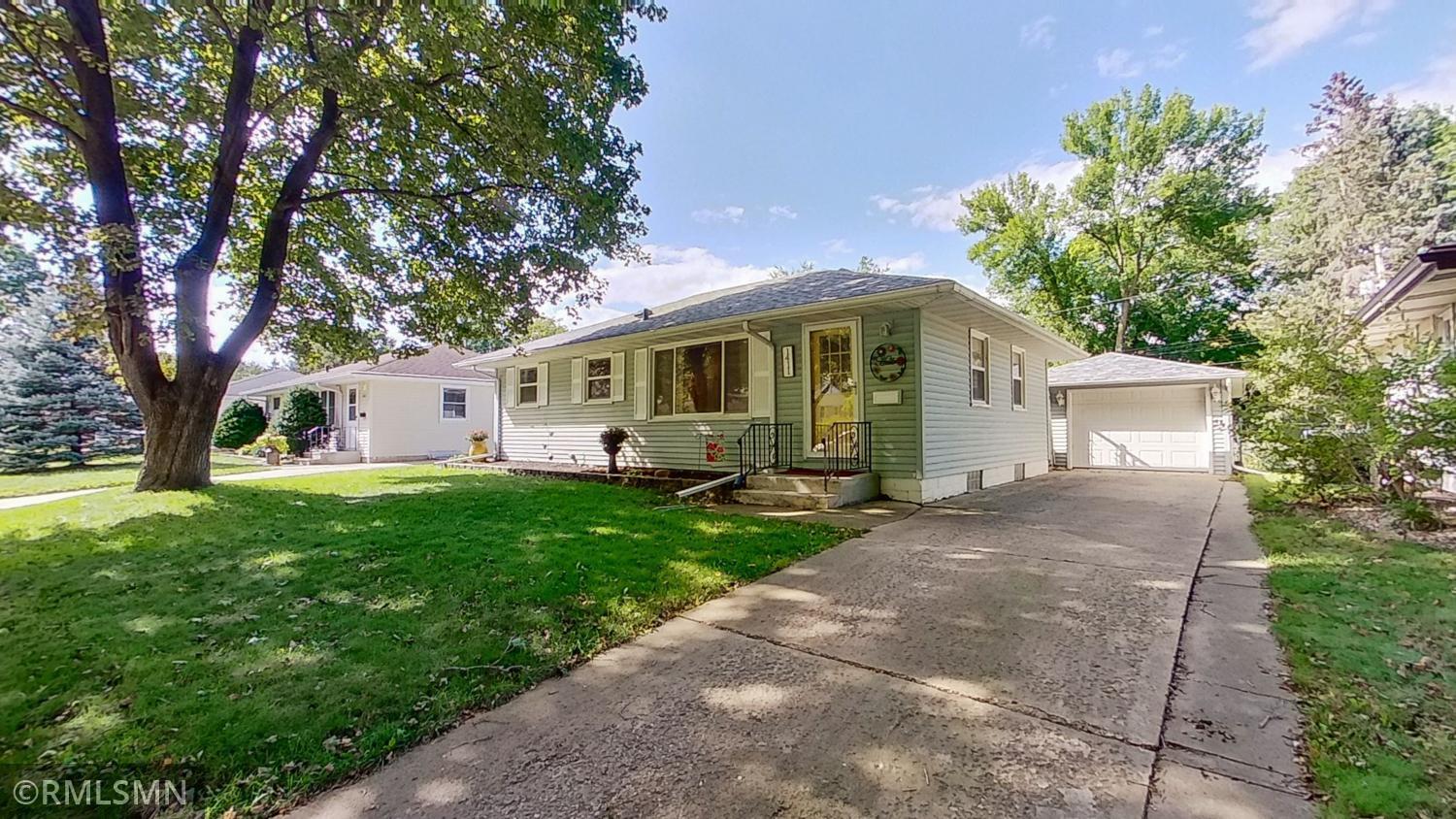 1411 26th Street Northwest Rochester, MN 55901 - Photo 3 of 30