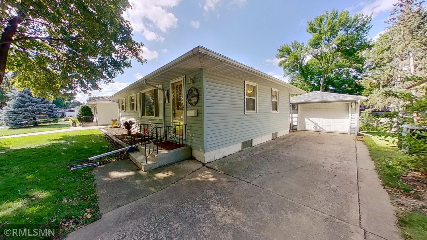 1411 26th Street Northwest Rochester, MN 55901 - Photo 4 of 30