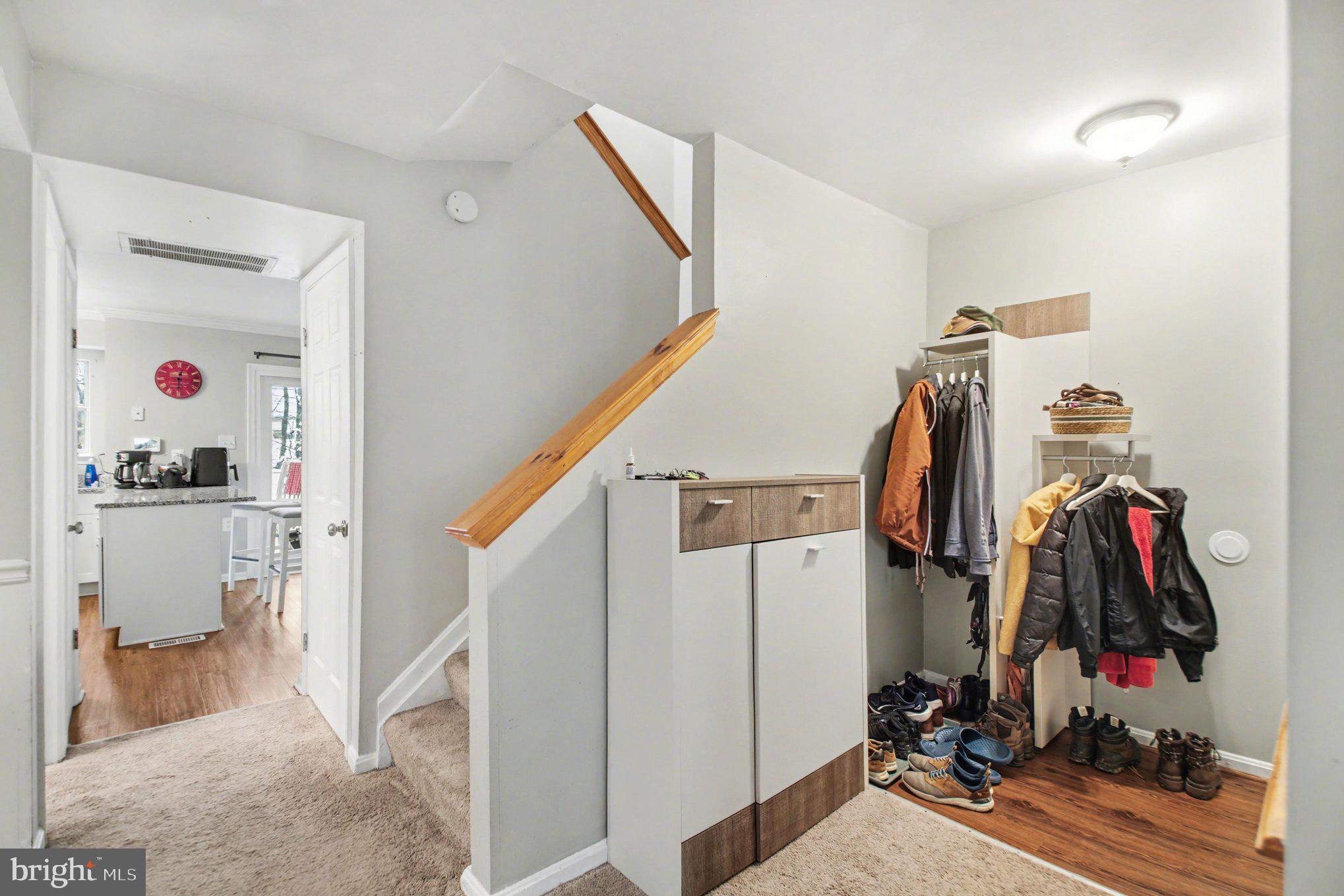 15318 Inlet Place Dumfries, VA 22025 - Photo 13 of 37