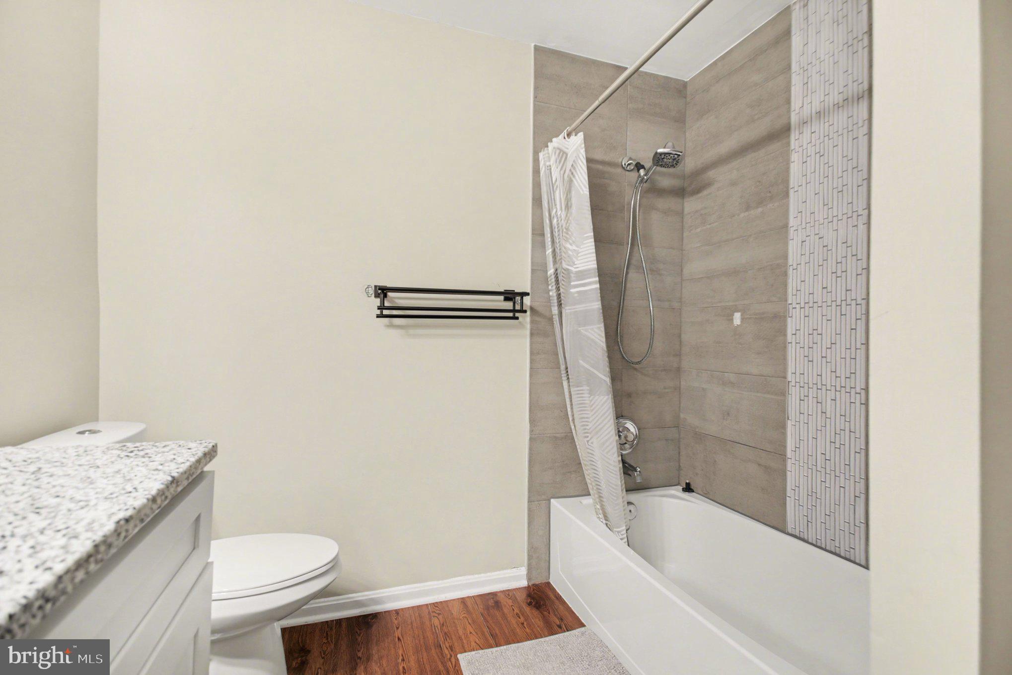 15318 Inlet Place Dumfries, VA 22025 - Photo 22 of 37