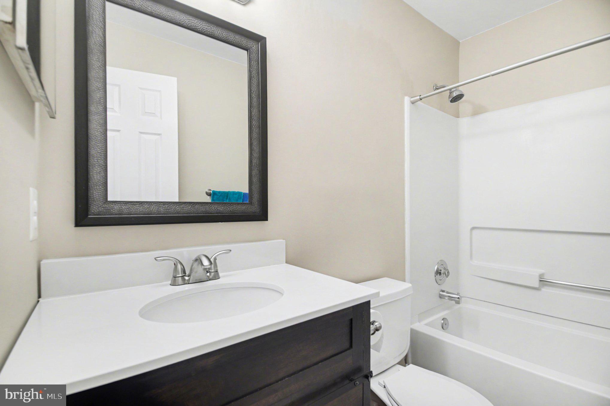 15318 Inlet Place Dumfries, VA 22025 - Photo 25 of 37