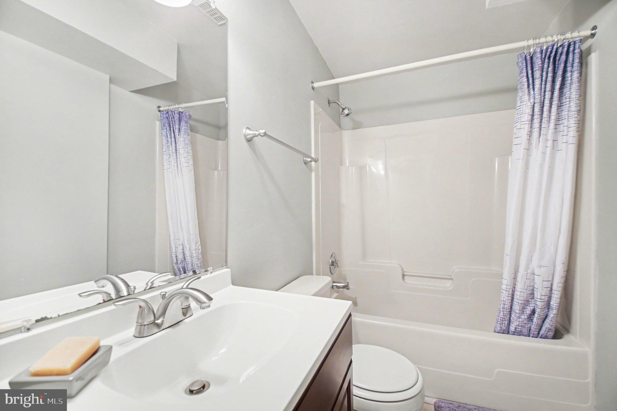 15318 Inlet Place Dumfries, VA 22025 - Photo 30 of 37