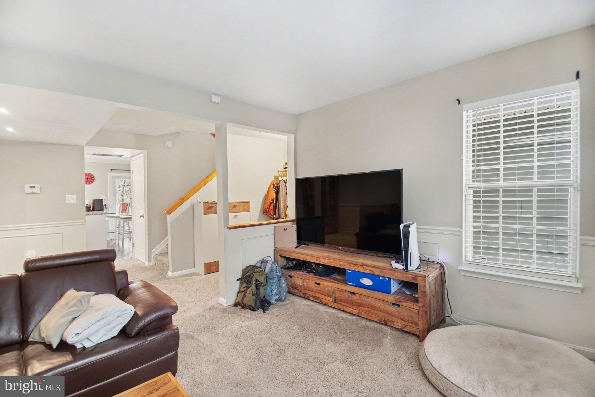 15318 Inlet Place Dumfries, VA 22025 - Photo 5 of 37