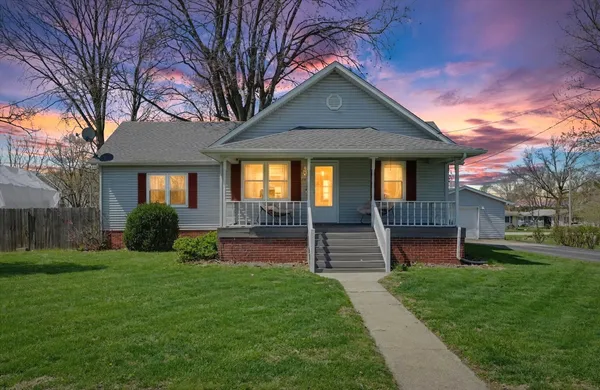 $295,500 | 119 Broadway Street, Fisher, IL 61843