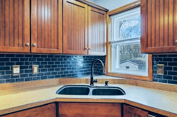 $295,500 | 119 Broadway Street, Fisher, IL 61843