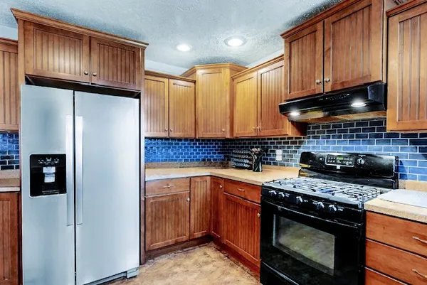 $295,500 | 119 Broadway Street, Fisher, IL 61843