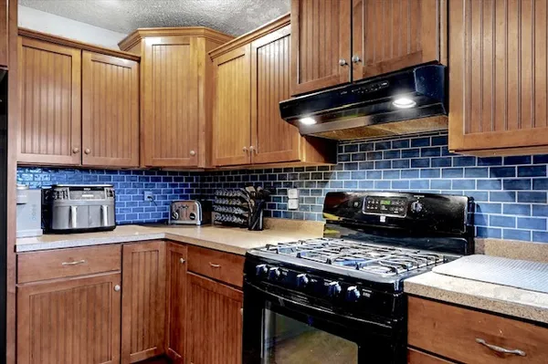 $295,500 | 119 Broadway Street, Fisher, IL 61843