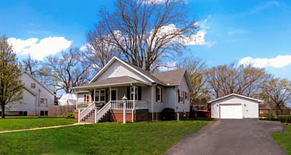 $295,500 | 119 Broadway Street, Fisher, IL 61843