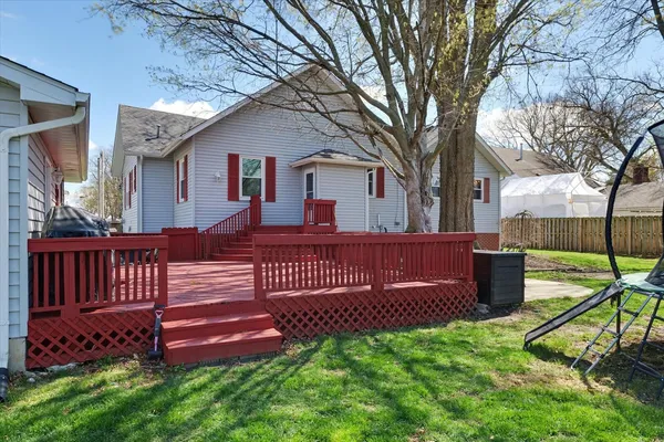 $295,500 | 119 Broadway Street, Fisher, IL 61843