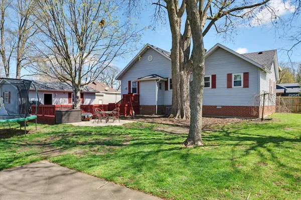 $295,500 | 119 Broadway Street, Fisher, IL 61843