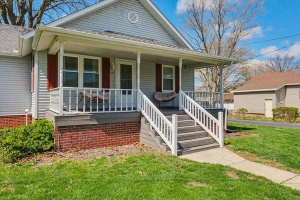 $295,500 | 119 Broadway Street, Fisher, IL 61843