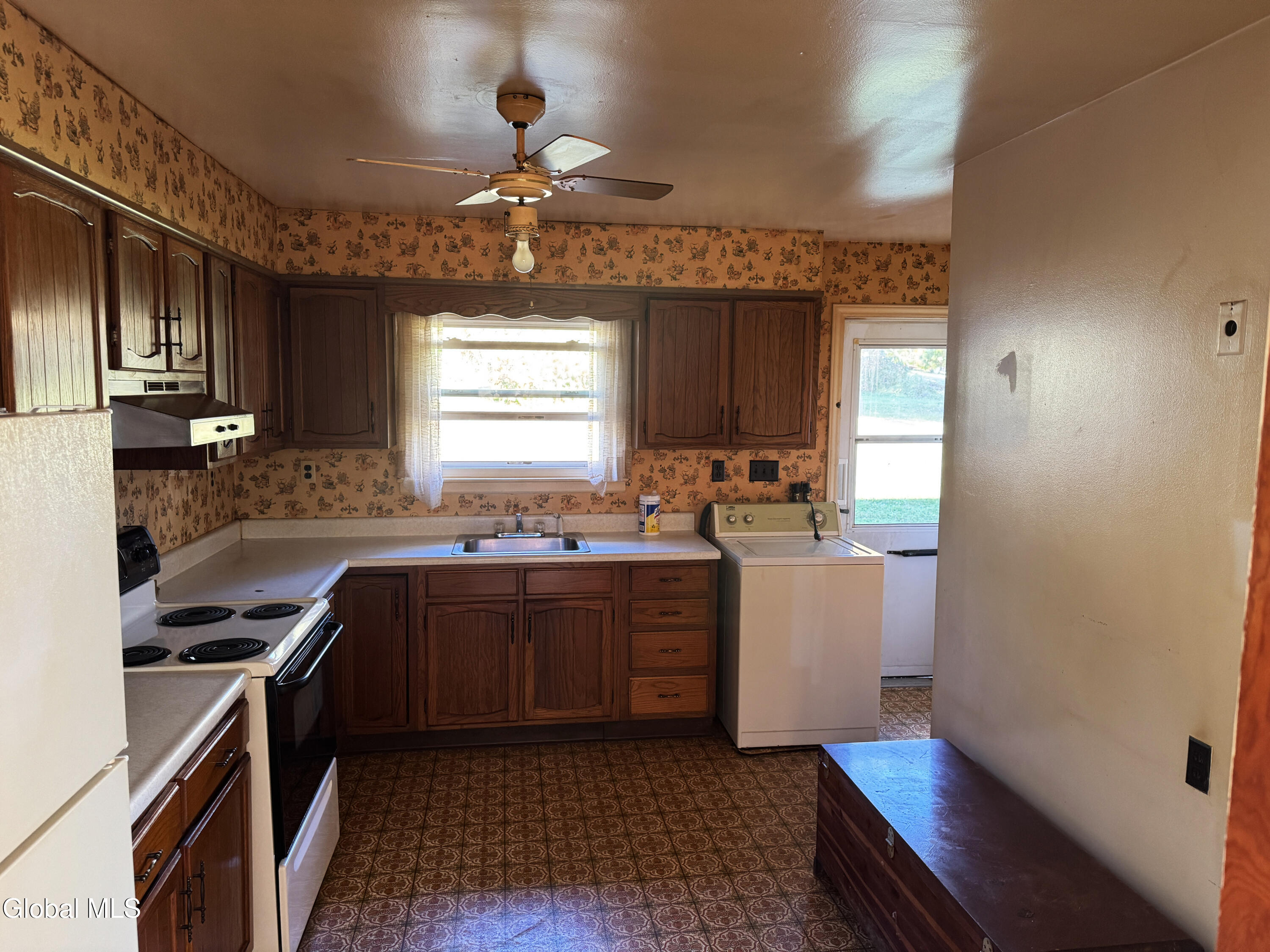 8 Frear Park View Brunswick, NY 12180 - Photo 7 of 19 12 - Kitchen 3