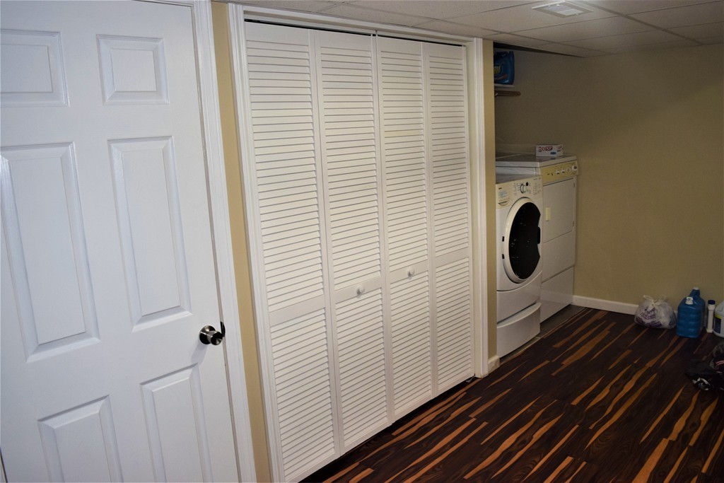 60-62 Newfield Road Springfield, MA 01119 - Photo 18 of 21