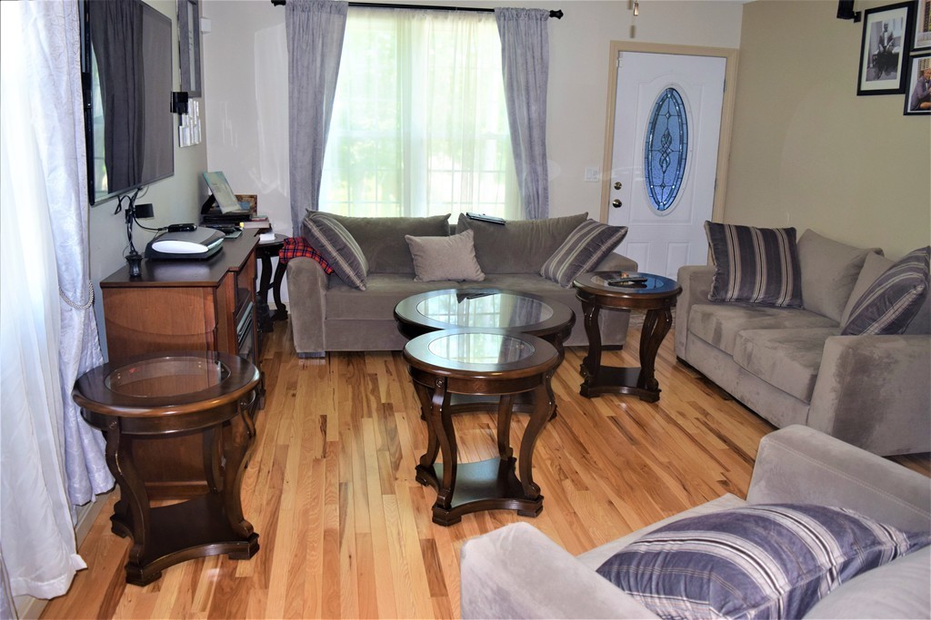 60-62 Newfield Road Springfield, MA 01119 - Photo 8 of 21