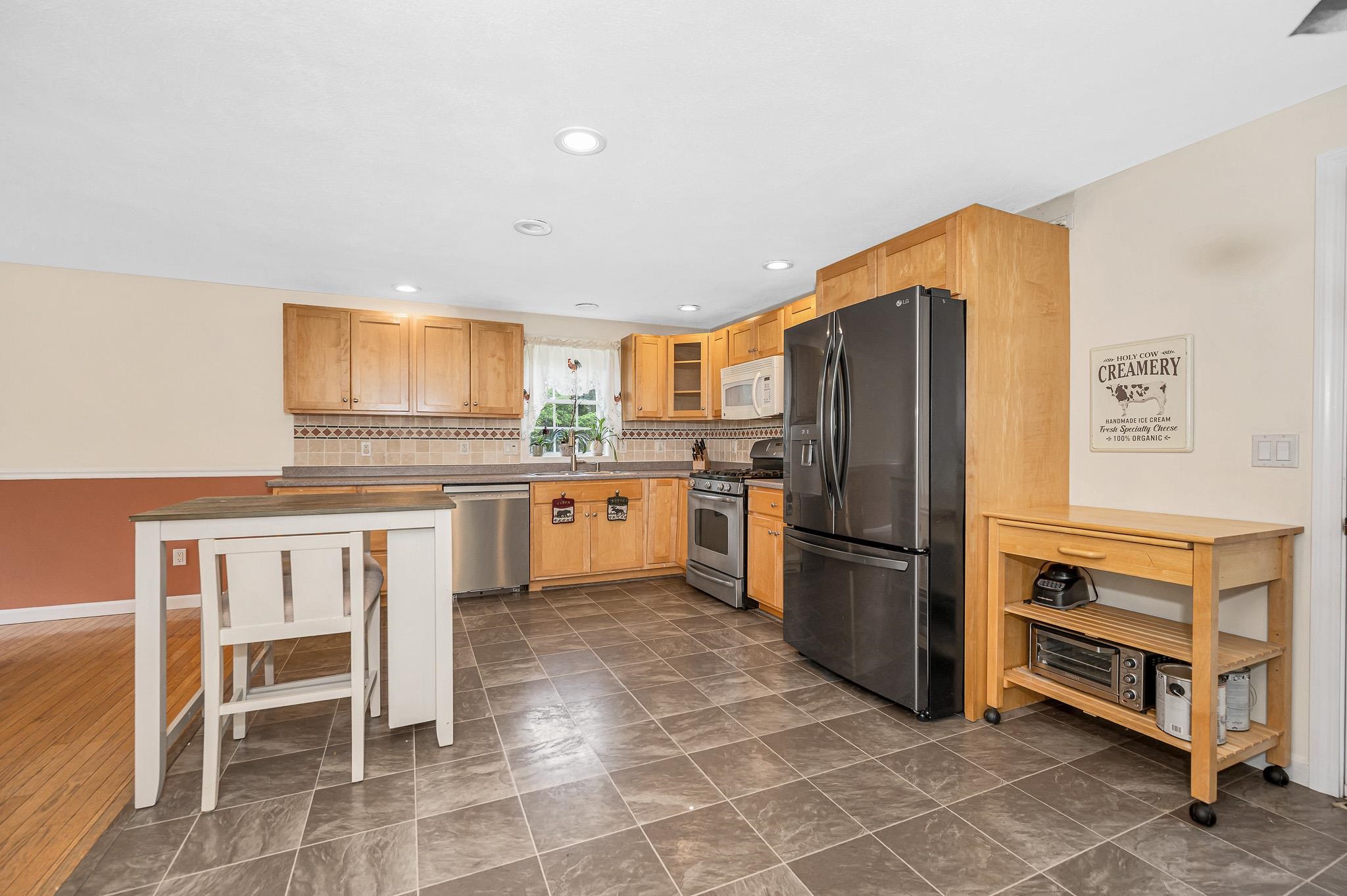 22 Victoria Farms Road Fremont, NH 03044 - Photo 8 of 40