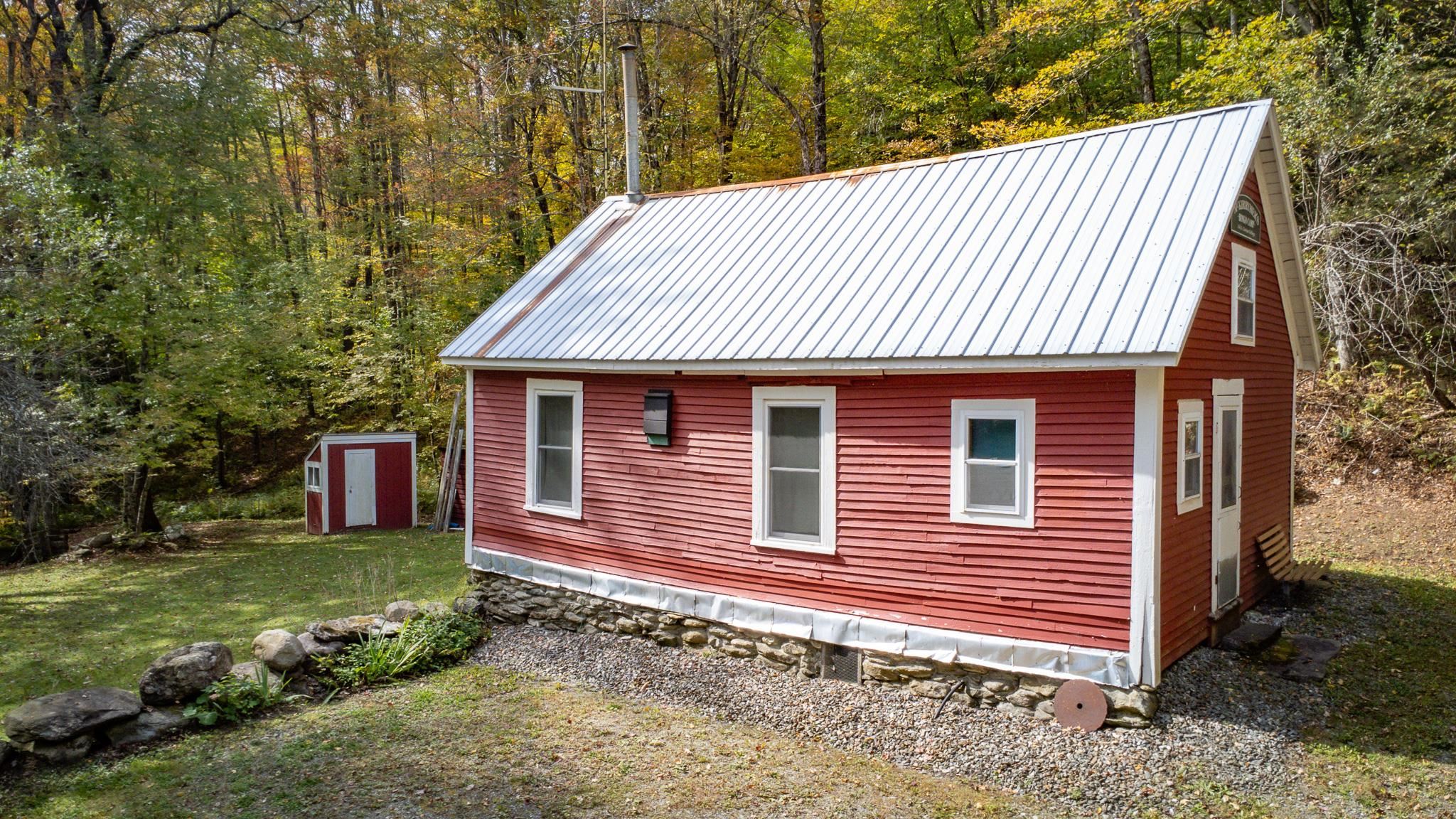 199 Pine Gap Road Rochester, VT 05767 - Photo 2 of 20