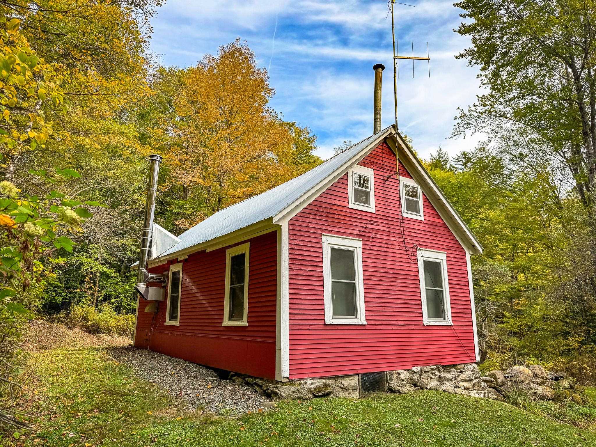 199 Pine Gap Road Rochester, VT 05767 - Photo 7 of 20