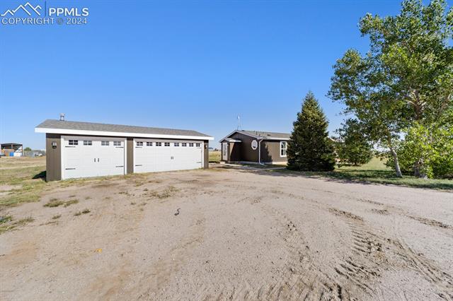 965 Ranchette Place Calhan, CO 80808 - Photo 17 of 21 Detached garage