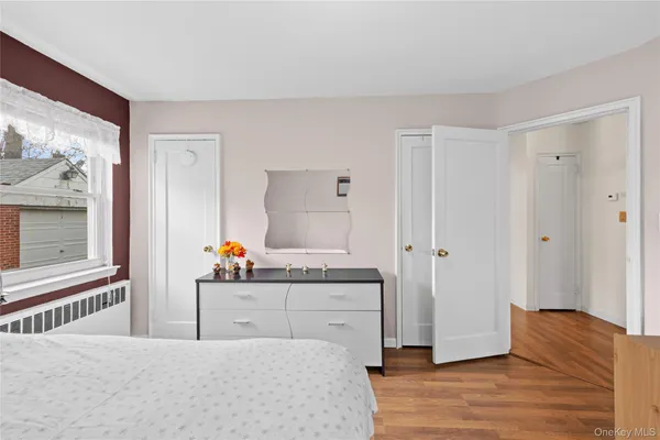 $899,998 | 218 Brown Street, Mineola, NY 11501