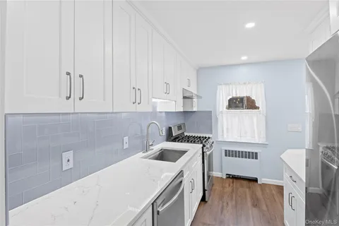 $899,998 | 218 Brown Street, Mineola, NY 11501