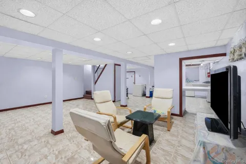 $899,998 | 218 Brown Street, Mineola, NY 11501