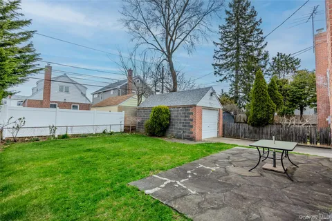 $899,998 | 218 Brown Street, Mineola, NY 11501