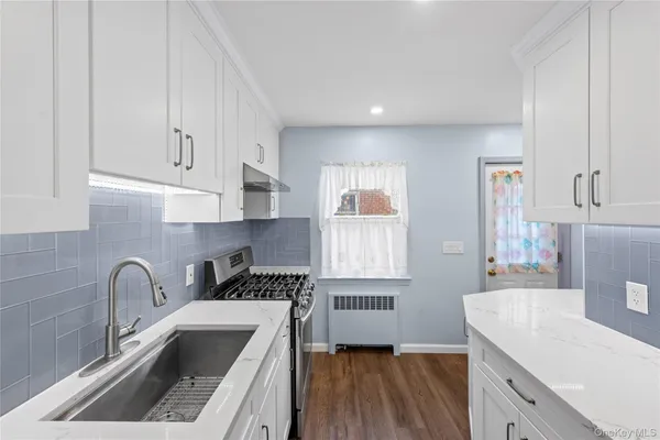 $899,998 | 218 Brown Street, Mineola, NY 11501