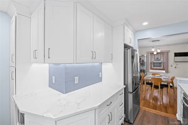 $899,998 | 218 Brown Street, Mineola, NY 11501