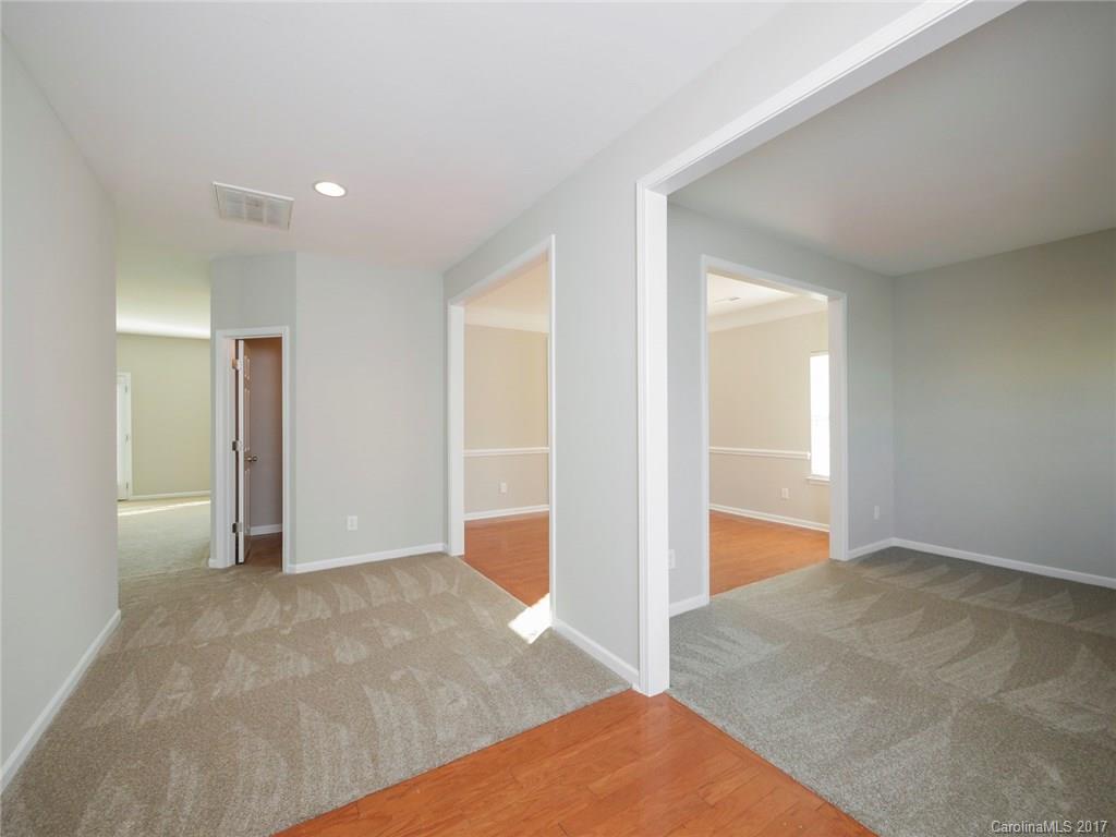 9535 Currier Road Charlotte, NC 28215 - Photo 2 of 23