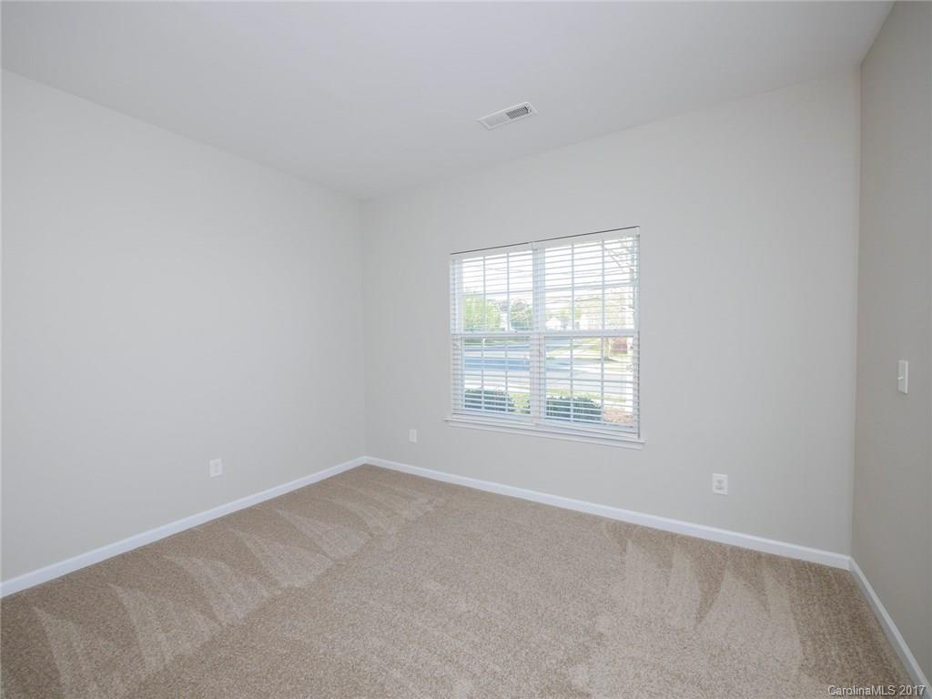 9535 Currier Road Charlotte, NC 28215 - Photo 3 of 23