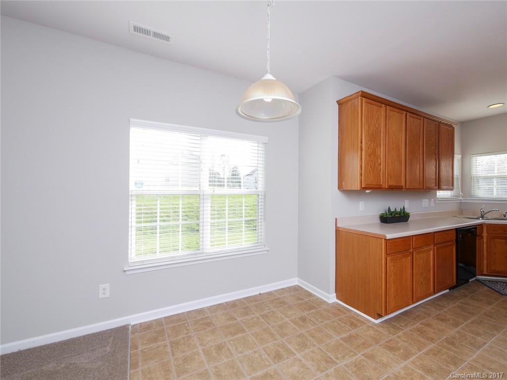 9535 Currier Road Charlotte, NC 28215 - Photo 8 of 23