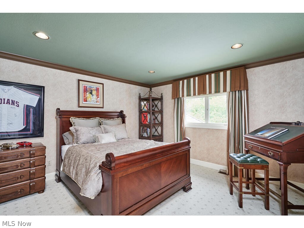 3000 Roundhill Road Akron, OH 44333 - Photo 35 of 45