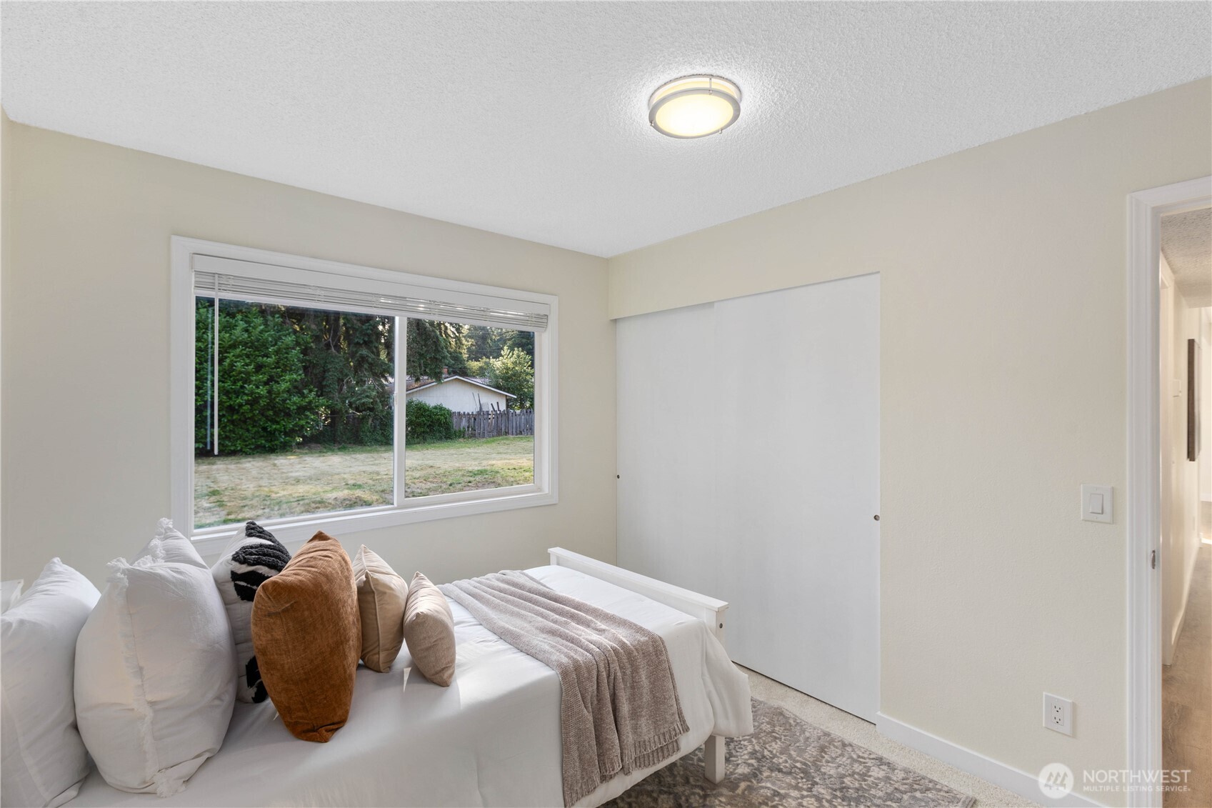 14009 145th Avenue Southeast Renton, WA 98059 - Photo 15 of 31