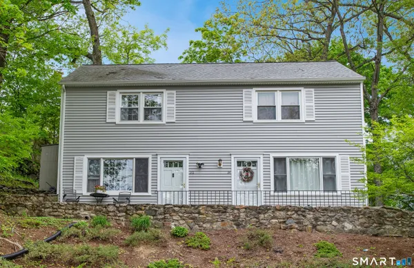$588,000 | 32 East Hills Drive, Unit 32, New Canaan, CT 06840