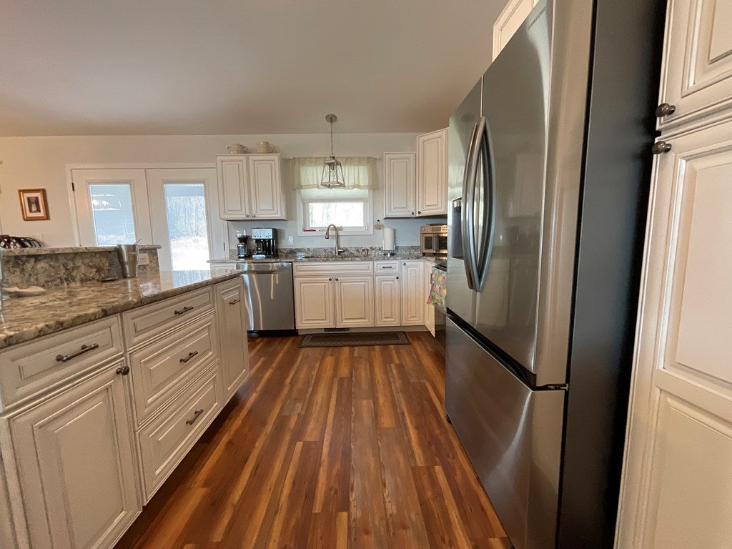 226 Pridemore Road Galax, VA 24333 - Photo 3 of 55 Gallery Image 3