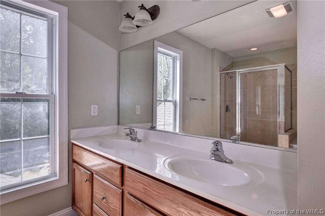 405 Woodland Road Hampton, VA 23669 - Photo 16 of 37 Gallery Image 16