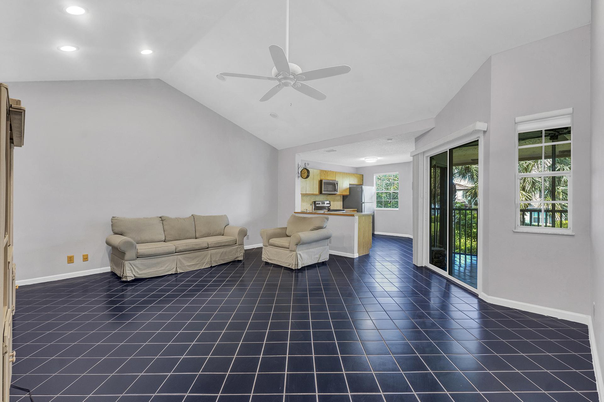6703 Via Regina Boca Raton, FL 33433 - Photo 9 of 37 Living Room