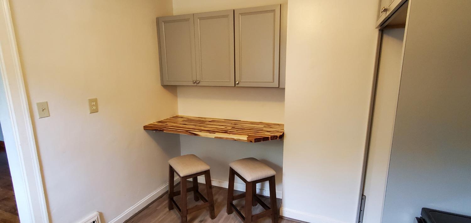 2416 West Galbraith Road Cincinnati, OH 45239 - Photo 4 of 13 Gallery Image 4