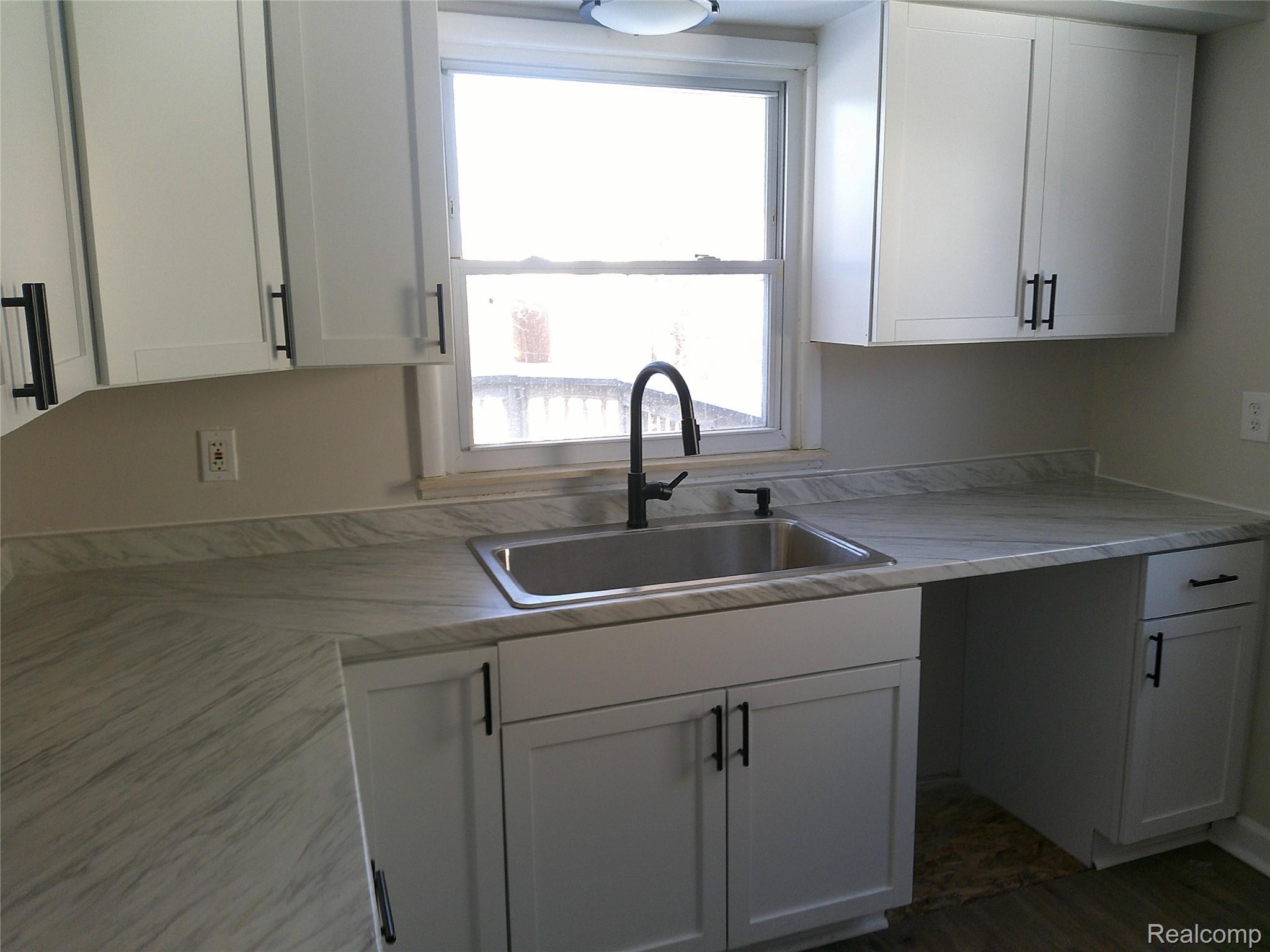 846 West Hemphill Road Flint, MI 48507 - Photo 18 of 20 DSCF0081.JPG