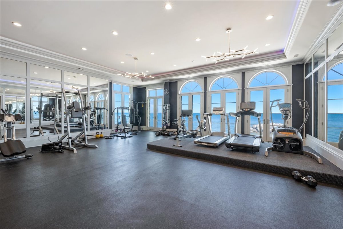 319 Sheridan Road Winnetka, IL 60093 - Photo 60 of 81 a view of a room with gym equipment