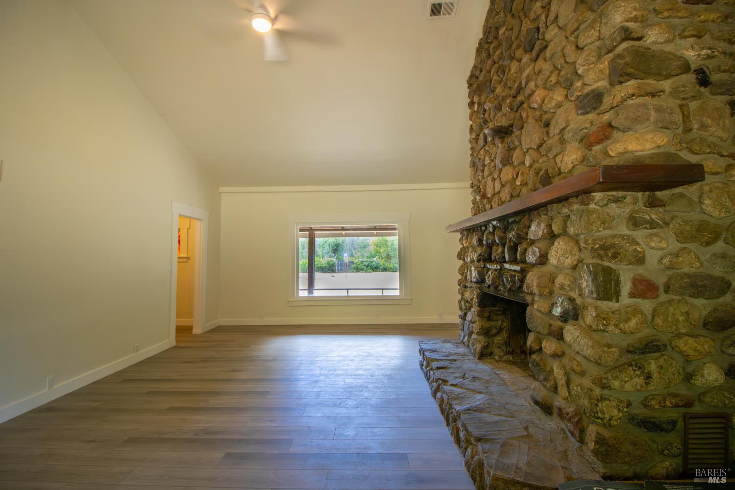 18601 Van Arsdale Road Potter Valley, CA 95469 - Photo 7 of 41