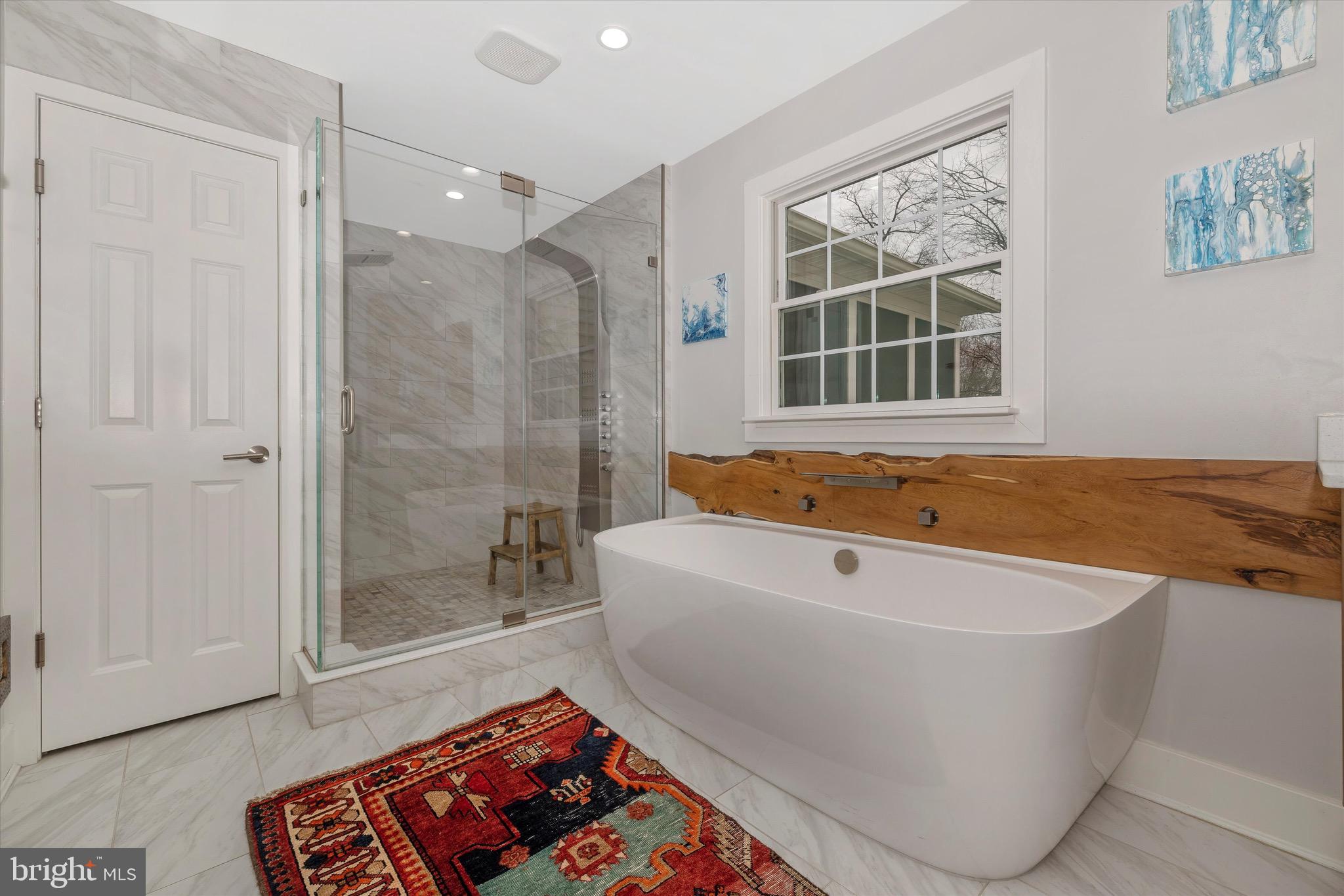 7632 Weedon Road Adamstown, MD 21710 - Photo 27 of 93 Your bath oasis.